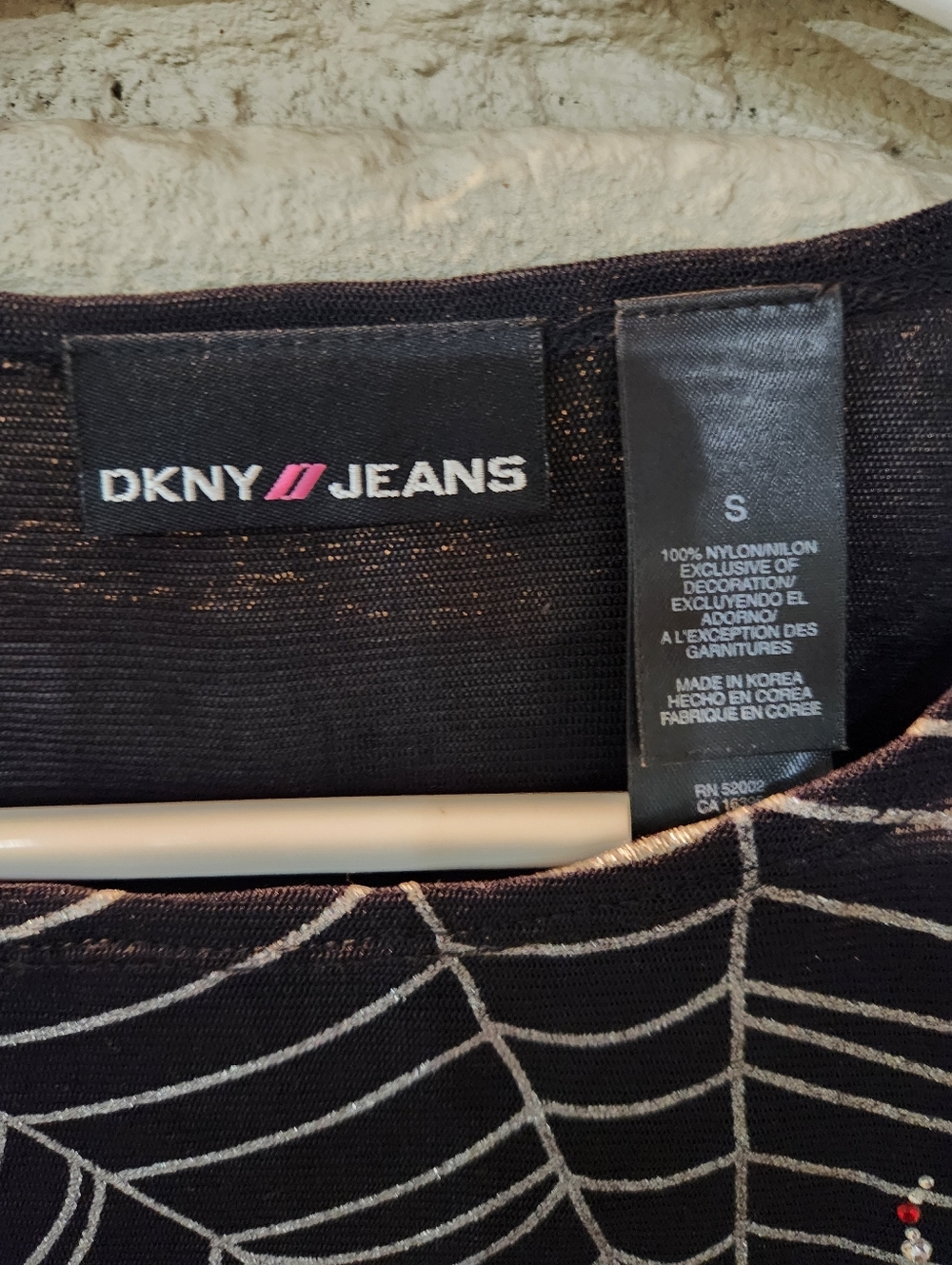 00's DKNY Mesh Spiderweb Top - Picture 2 of 4
